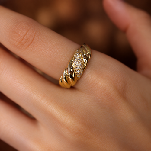 Entwined Pavé Ring
